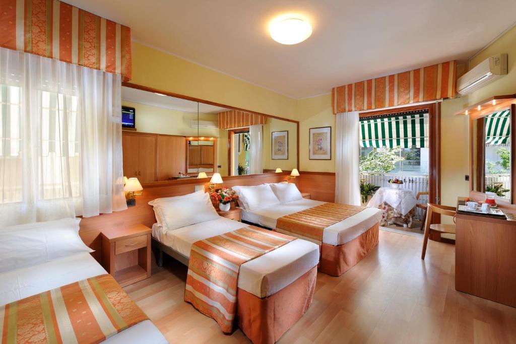 Hotel Al Prater Lignano Sabbiadoro Quarto foto